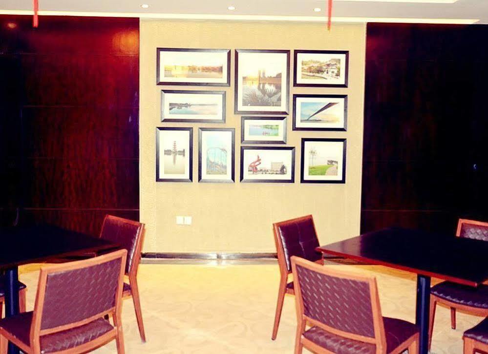 Dongguan Xiangkai Yuerong Hotel Humen Buitenkant foto